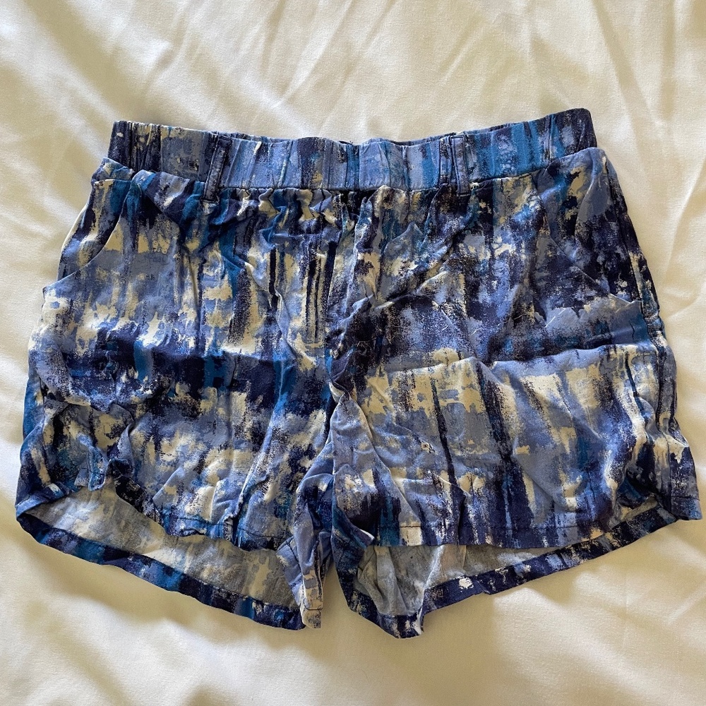 womens shorts